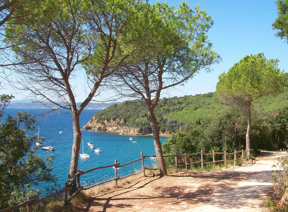 Giardino Dei Sugheri สการ์ลีโน ภายนอก รูปภาพ